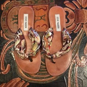 Steve Madden Silk Floral Leather Sandals Size 8